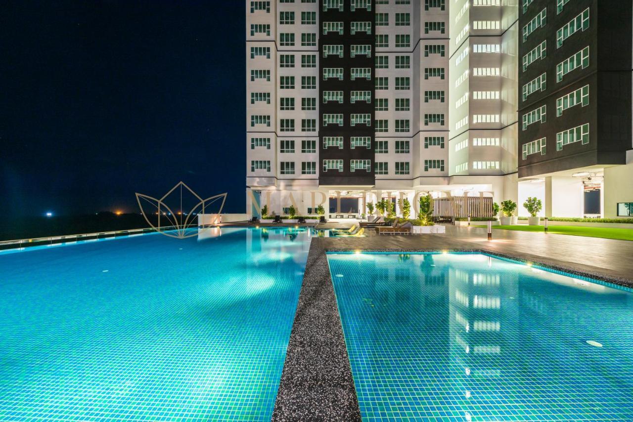 Amber Cove Premier Suites Melaka Zewnętrze zdjęcie