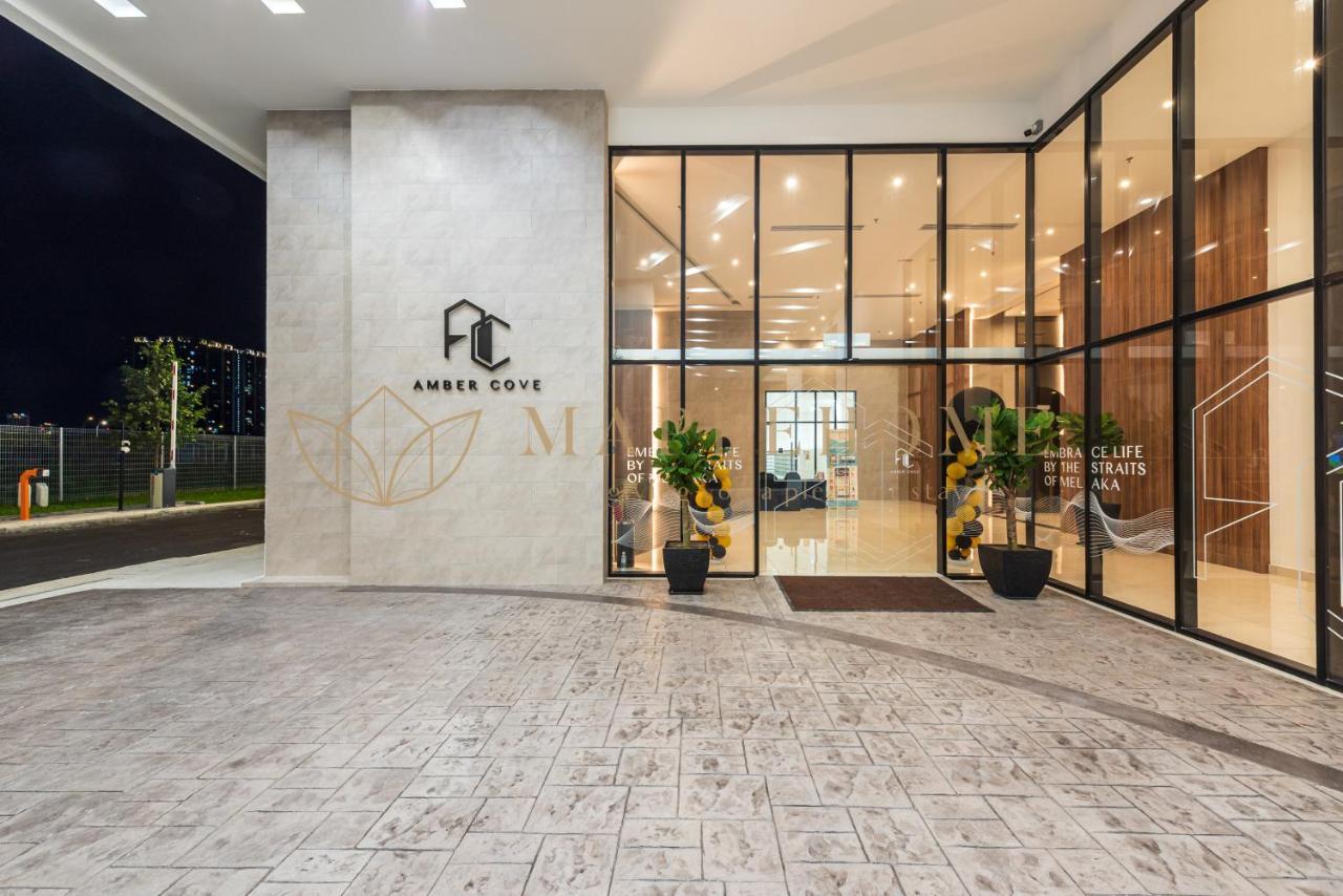 Amber Cove Premier Suites Melaka Zewnętrze zdjęcie